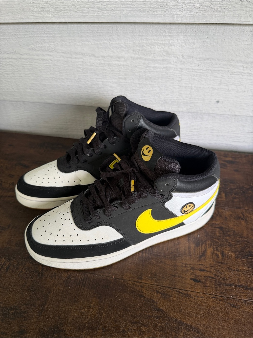 Nike Court Vision Mid Extra Smile High-Top Sneakers - Picture 3 of 7